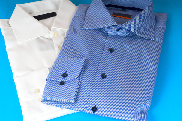Mavi ve beyaz gömlek closeup yığını - Fotoğraf, Görsel
