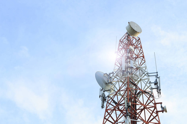 Telecom nadawania wieża - Zdjęcie, obraz