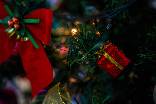 Різдвяний ялинковий орнамент
 - Фото, зображення