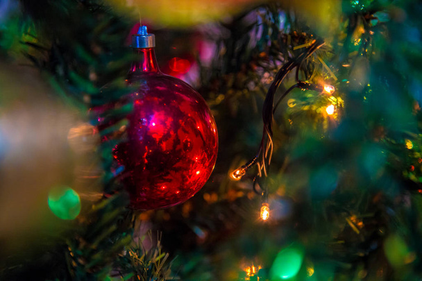 Árbol de Navidad ornamento natal
 - Foto, imagen