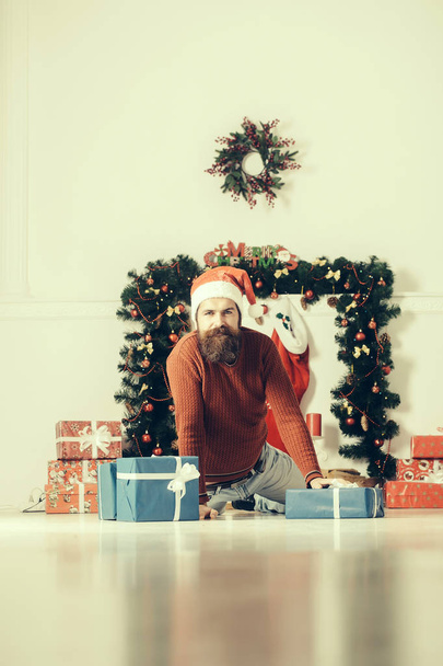 christmas bearded man with presents - 写真・画像
