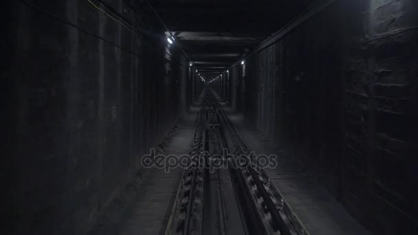 Tren tünel pov görünümü - Video, Çekim