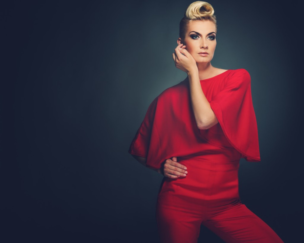 Fashionable woman in red - Valokuva, kuva
