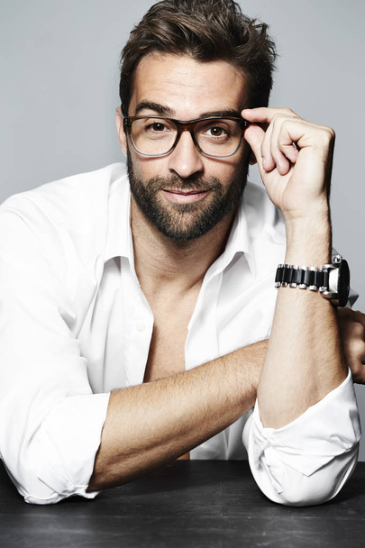 Handsome smiling man in eyeglasses - Foto, Imagem