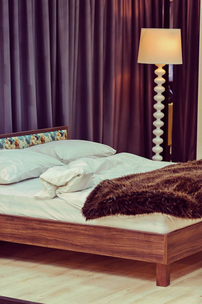 двуспальная кровать для спальни
 - Фото, изображение
