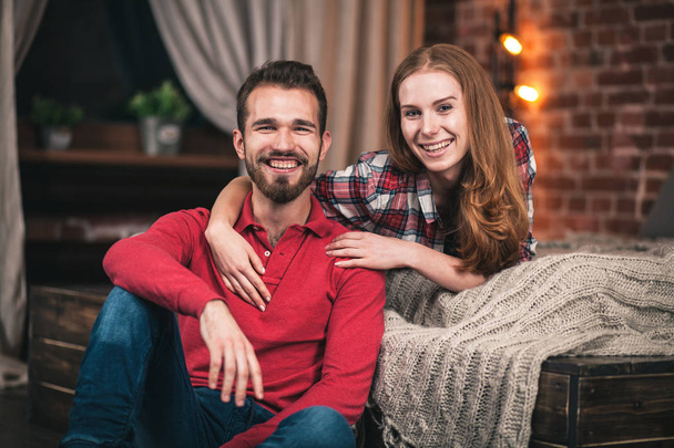 Young couple at home - Φωτογραφία, εικόνα