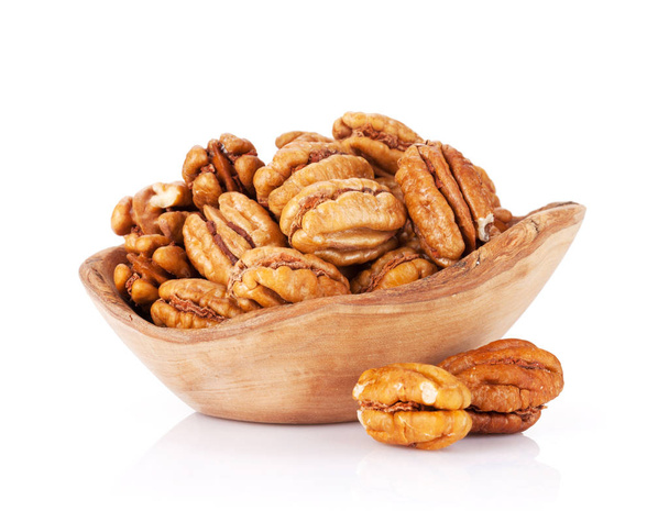 Pekanové ořechy v dřevěné misce - Fotografie, Obrázek