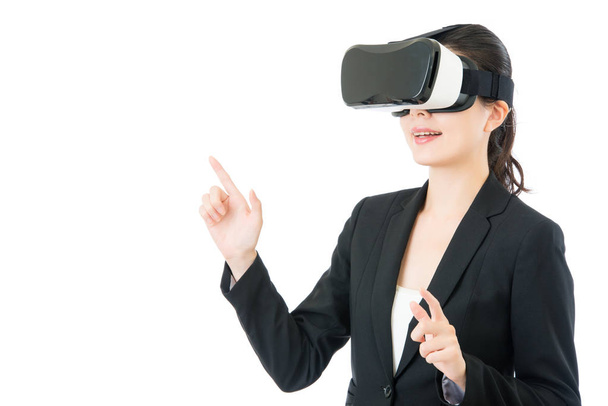 asian business woman presentation project by VR headset glasses - Foto, immagini