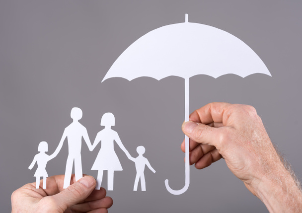 家族の保険概念 - 写真・画像