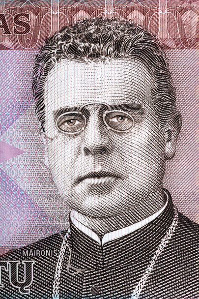 Maironis - リトアニアのお金からジョナス ・ Maciulis の肖像画  - 写真・画像