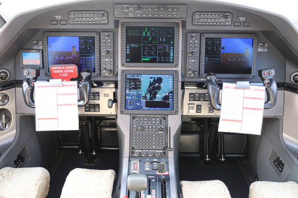 Egy repülőgép cockpit - Fotó, kép