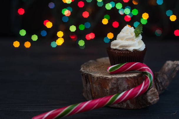 Cupcakes com creme de açúcar
 - Foto, Imagem