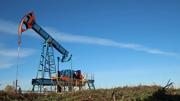 Ölförderung. Ölpumpen - Filmmaterial, Video