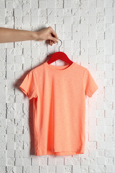 Blank orange t-shirt - Zdjęcie, obraz