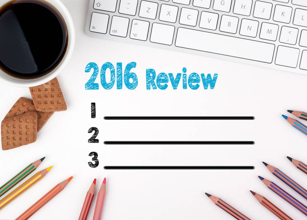 2016 review seznam, obchodní koncepce. Bílý kancelářský stůl - Fotografie, Obrázek