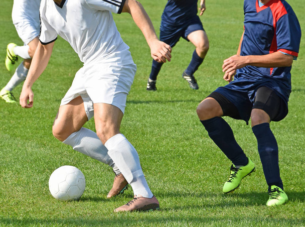 jugadores de fútbol en acción - Foto, Imagen