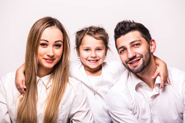famiglia felice su sfondo bianco - Foto, immagini