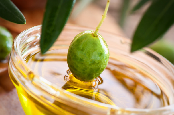 Olive oil - Valokuva, kuva