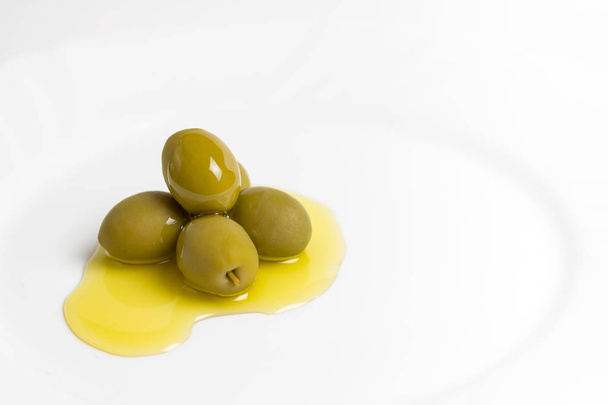 aceite y oliva
 - Foto, imagen