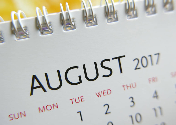 Feche o calendário de agosto de 2017
 - Foto, Imagem