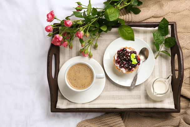 Tasty breakfast with cup of coffee - Foto, afbeelding
