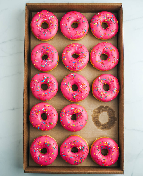 Renkli donut atış yukarıdan - Fotoğraf, Görsel