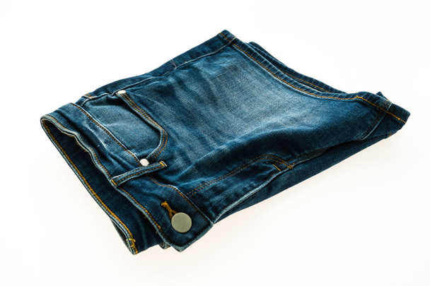 Moda calças jeans curtas para mulheres
 - Foto, Imagem