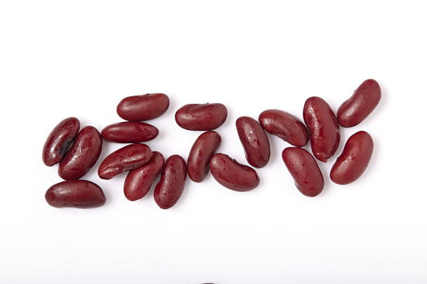 červená fazole na bílém pozadí - Fotografie, Obrázek