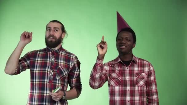 Due uomo diversità celebrare il Natale
 - Filmati, video