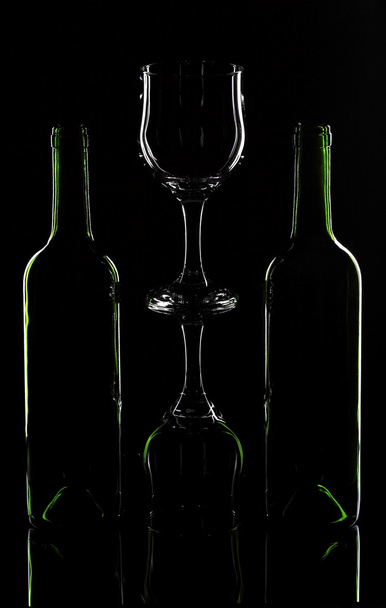 μπουκάλι κρασί και ποτήρια - Φωτογραφία, εικόνα