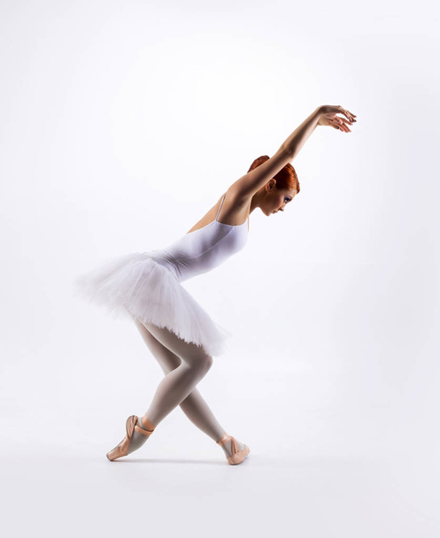 young ballet dancer in art performance - Foto, Imagem