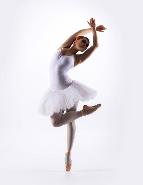 young ballet dancer in art performance - Foto, immagini