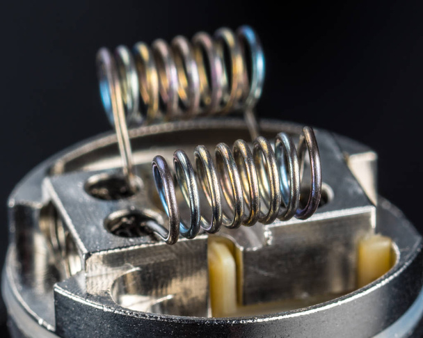 Multistrand Ribbon Fused Clapton on a dripper gold - Foto, afbeelding