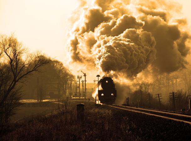 Παλιό τρένο ατμού - Φωτογραφία, εικόνα