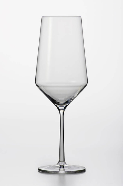 Copa de vino transparente, champán
 - Foto, imagen