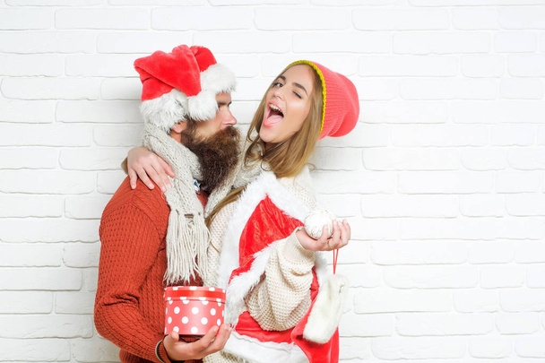 Young Christmas couple - Foto, immagini