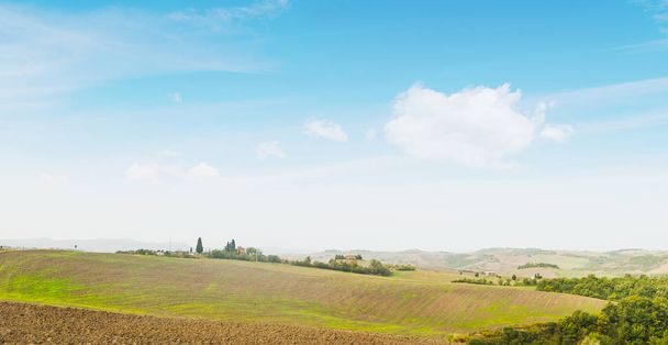 Blue sky in Tuscany - Zdjęcie, obraz
