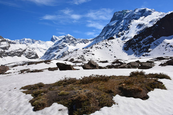 krajobraz góry, doliny, śnieg i wulkanu w Chile - Zdjęcie, obraz