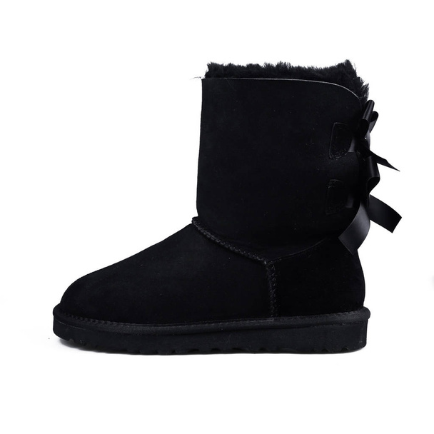 černé zimní boty nad bílá - Fotografie, Obrázek