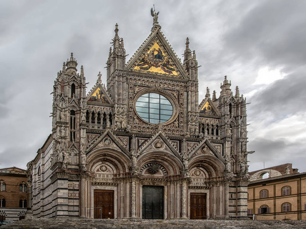 Siena cathedral view - Fotoğraf, Görsel