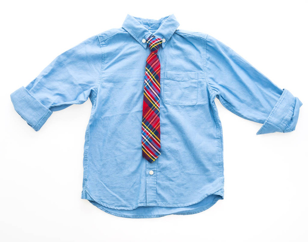 Chemise de mode avec cravate
 - Photo, image