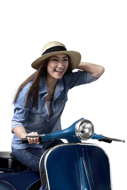asian woman enjoying riding scooter - Foto, Imagem