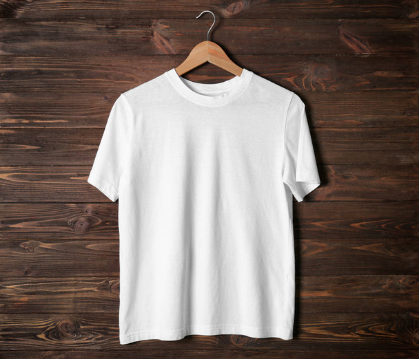 Blank white t-shirt - Φωτογραφία, εικόνα