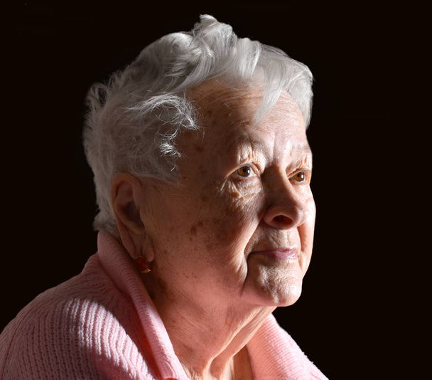 idős, beteg, szomorú nő - Fotó, kép