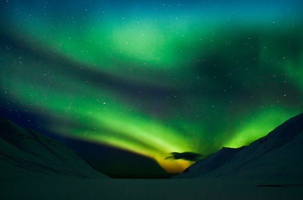 İzlanda üzerinde Kutup ışıkları - Fotoğraf, Görsel