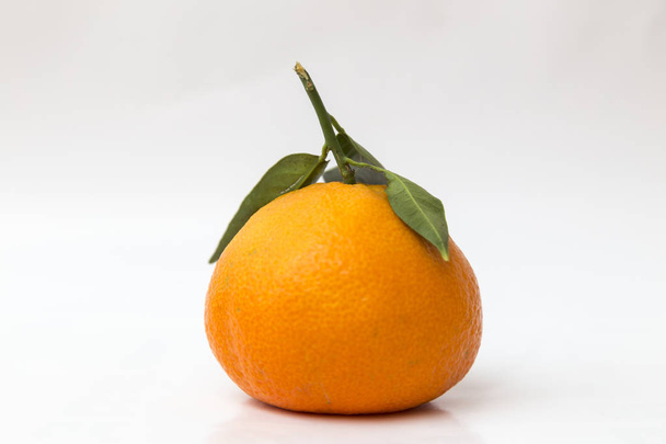 Mandarin felett fehér háttér - Fotó, kép