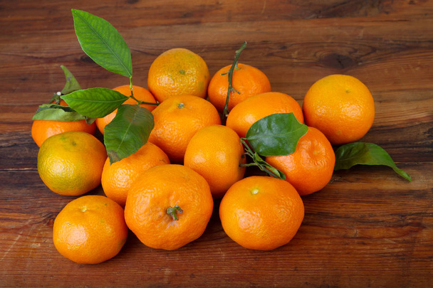 Tangerine fruit Mandarijn oranje op hout - Foto, afbeelding