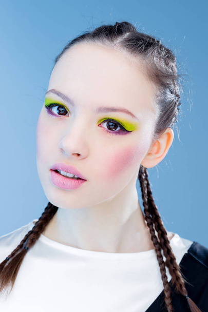 woman with bright makeup - Fotoğraf, Görsel