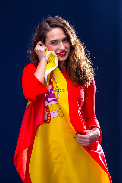 Beautiful woman with Flag of Spain. - Foto, Imagem