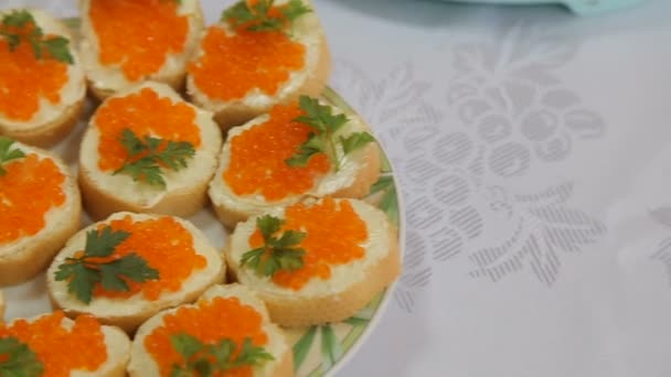 sanduíches com ovas de laranja
 - Filmagem, Vídeo